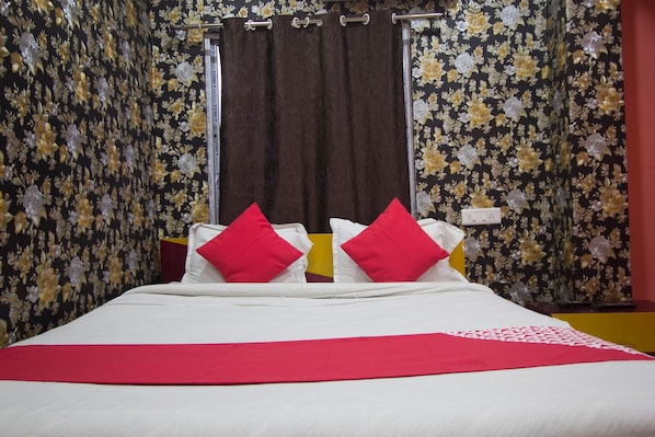 Deluxe-Doppel- oder -Zweibettzimmer, 1 Queen-Bett | Hochwertige Bettwaren