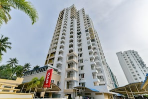 Exterior - OYO Flagship 10051 Hotel Tyche Stays (Thiruvananthapuram)