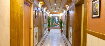 Vrundavan酒  店公寓