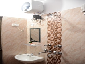 Chambre Double ou avec lits jumeaux | Salle de bain