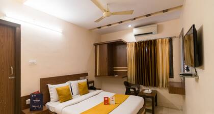 OYO 5660 Hotel Sree Residency