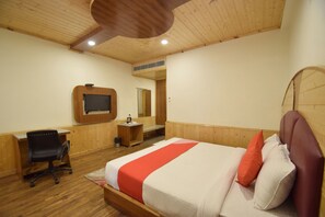 Double or Twin Room | Room amenity - OYO 11618 Sarthak Regency (Manali)