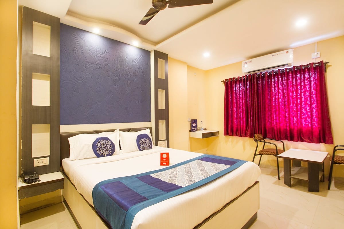 Standard Double Room | Desk, blackout curtains, free WiFi, bed sheets