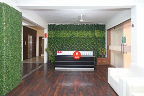 Reception - OYO 10671 Hotel Sai Prem (Nashik)
