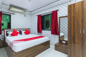 Deluxe Room | Bed sheets - OYO 11368 DK Inn (Kolkata)