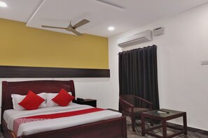 Double or Twin Room | Free WiFi