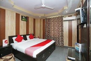 Standard Double Room | Free WiFi