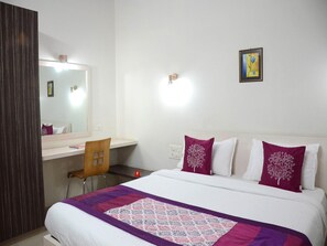 Double or Twin Room - OYO 4018 Hotel Grand Ashwin (Nashik)