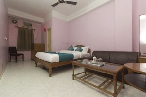 Double or Twin Room | Free WiFi - OYO 10908 Hotel North Point (Siliguri)