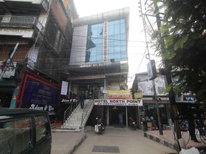 Front of property - OYO 10908 Hotel North Point (Siliguri)