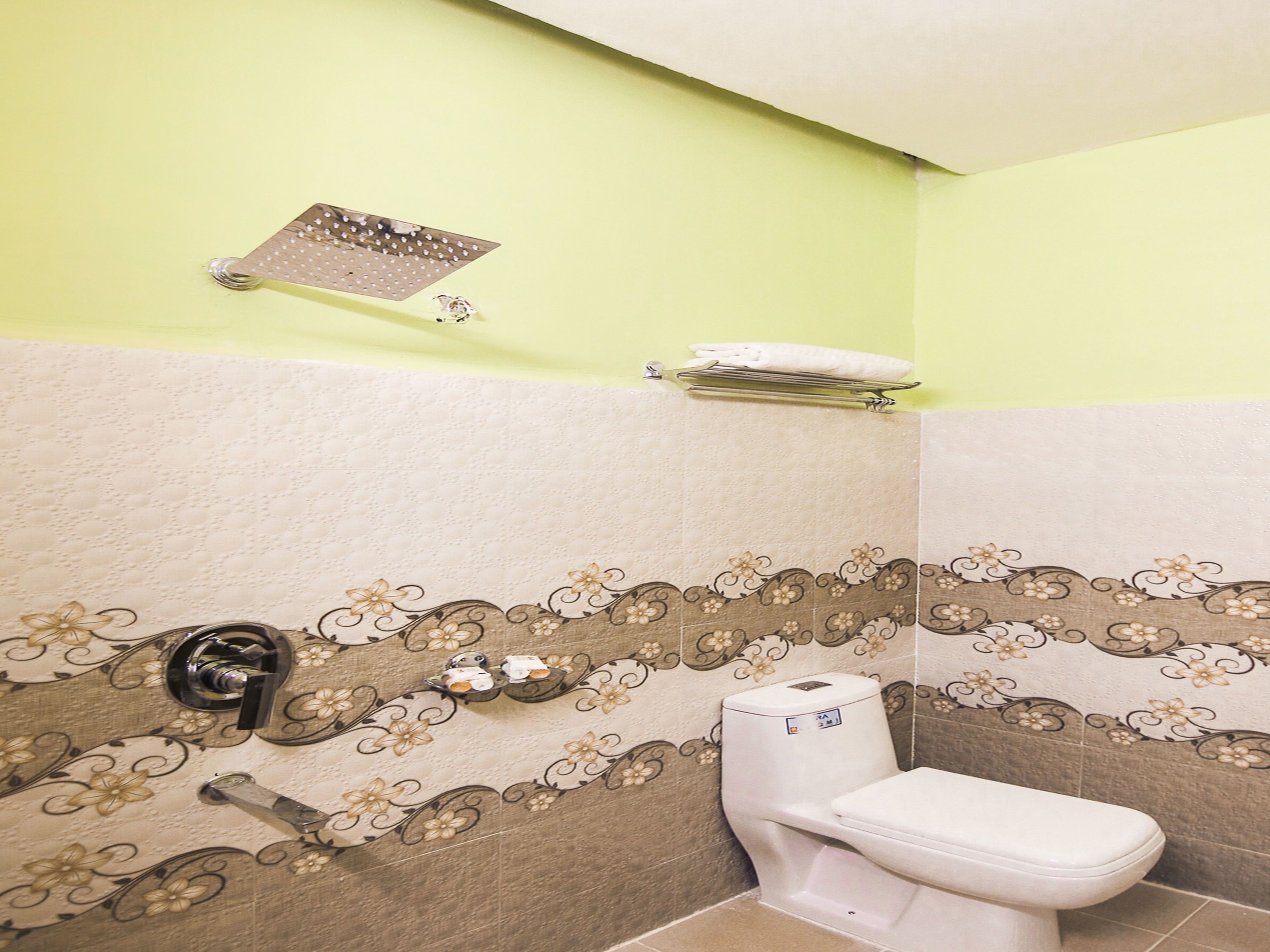 double or twin room | bathroom | shower, rainfall showerhead, free toiletries, towels