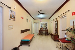 Lobby - OYO 11425 Home Peaceful Stay Madikeri (Madikeri)