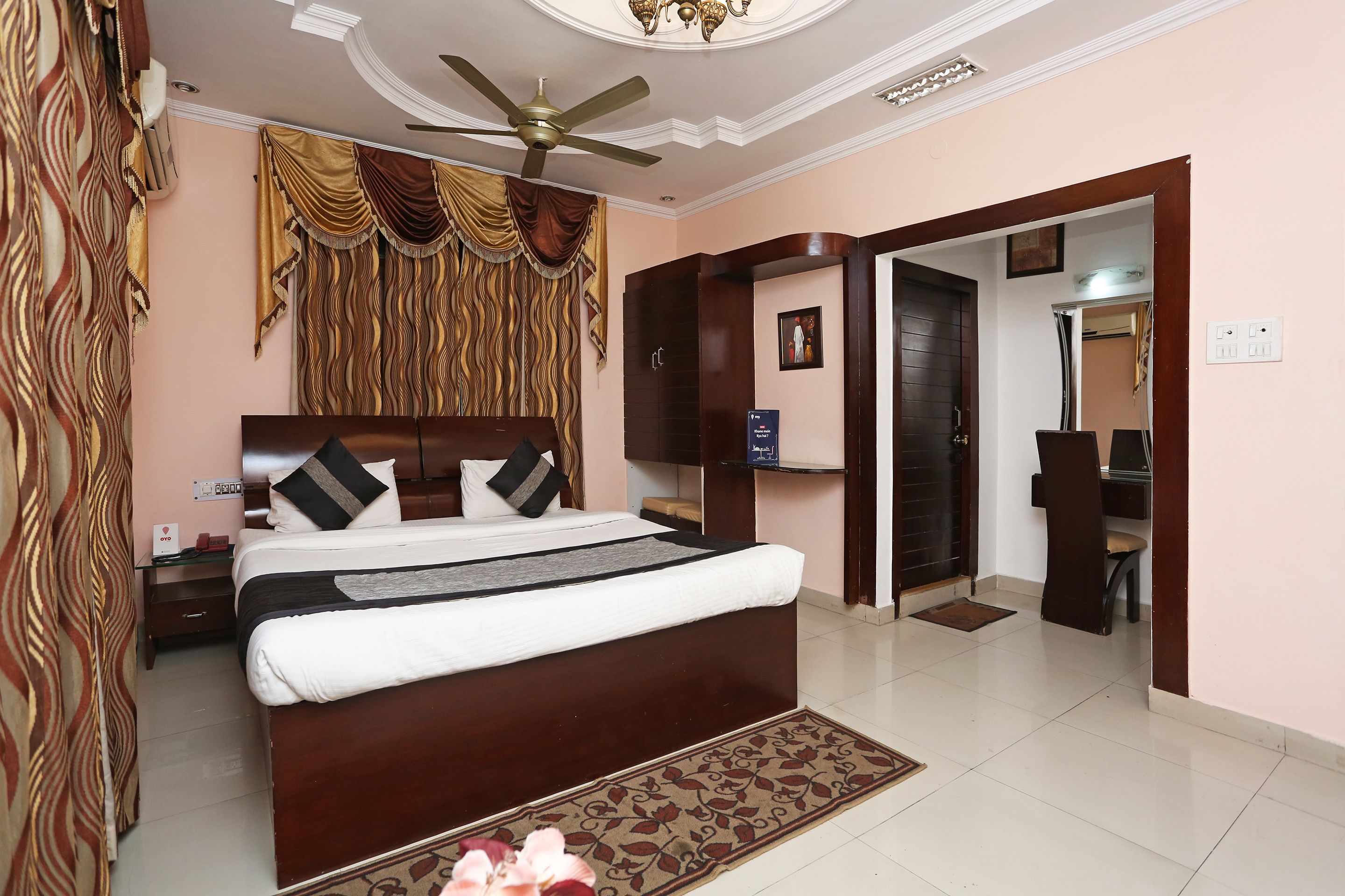 Double or Twin Room | Desk, free WiFi, bed sheets