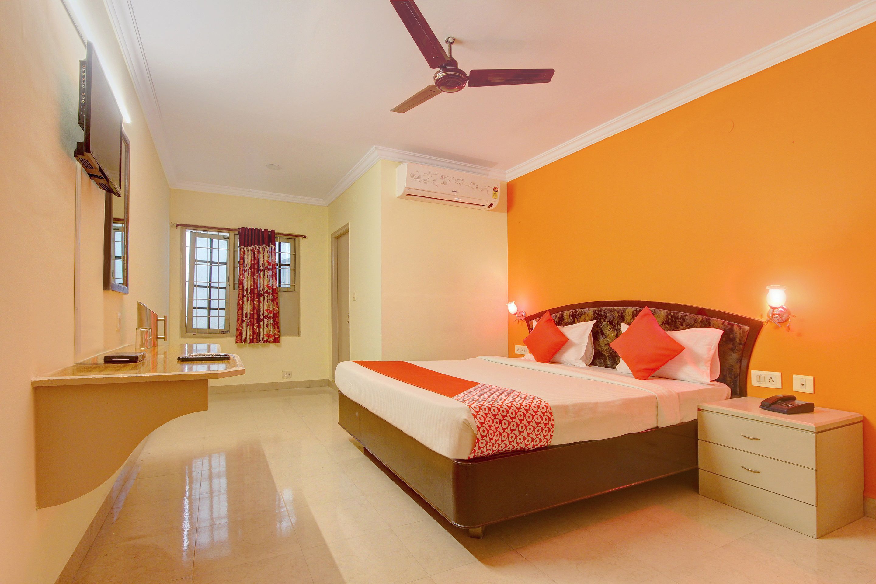 Camera con letto matrimoniale o 2 letti singoli | Minibar, Wi-Fi gratuito