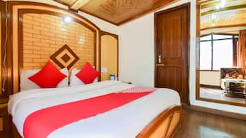 Classic Double or Twin Room | Free WiFi, bed sheets