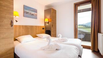 2 室のベッドルーム、客室ごとに異なる装飾、客室ごとに異なるインテリア、遮光カーテン