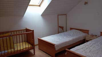 3 habitaciones, decoración personalizada y muebles diferentes