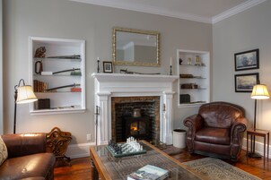 40-inch flat-screen TV with cable channels, TV, fireplace