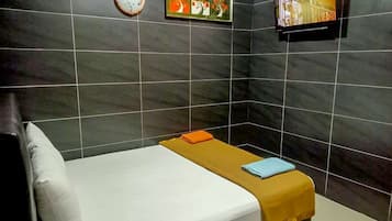 雙人房 | 書桌、免費 Wi-Fi