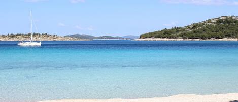 Una spiaggia nelle vicinanze, navetta per la spiaggia