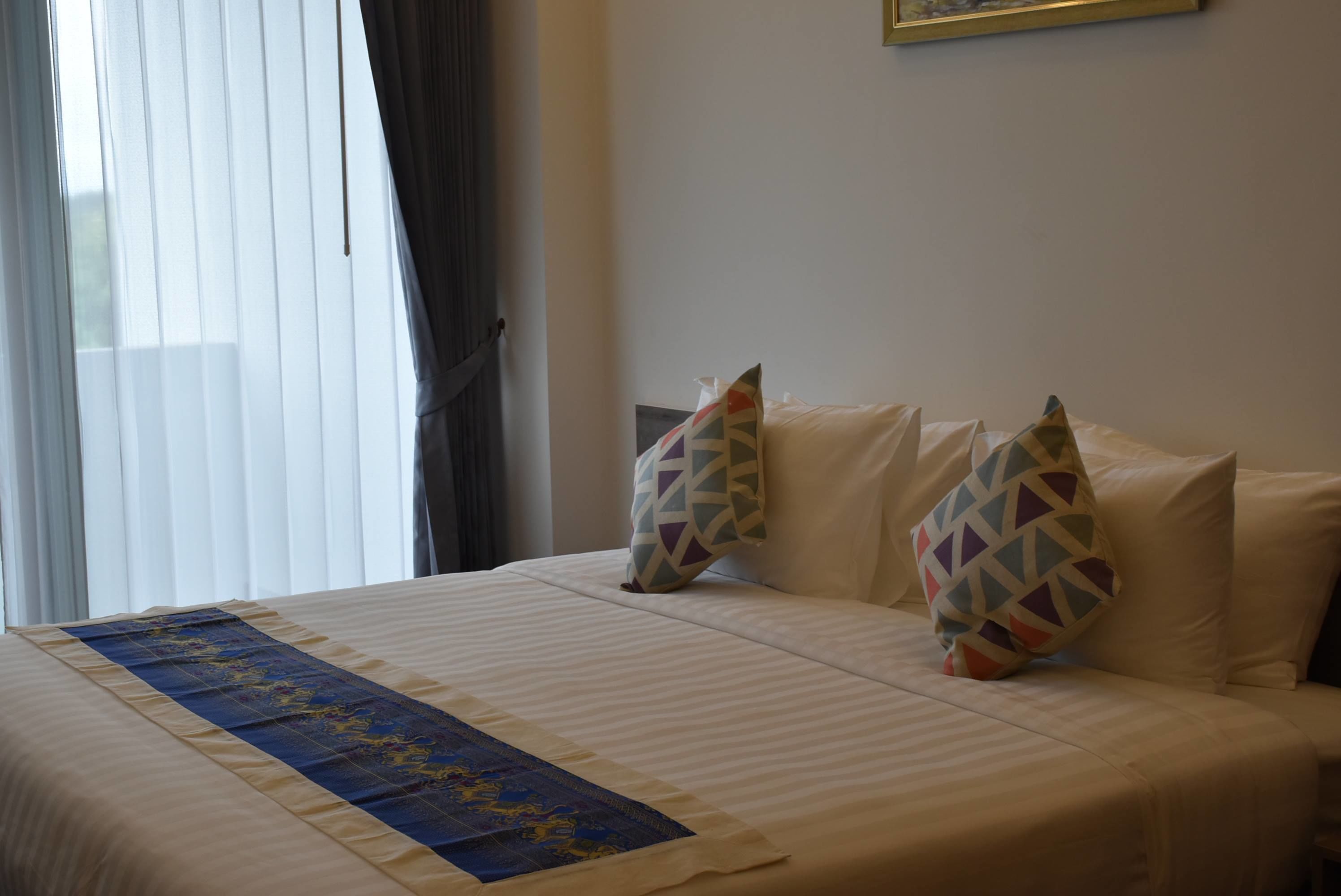 deluxe double room | in-room safe, blackout curtains, free wifi