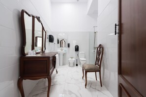 Shower, free toiletries, hair dryer, towels