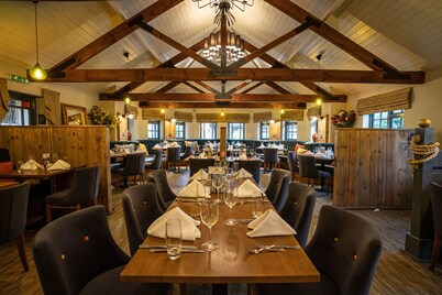 The Royal Arms (room only)