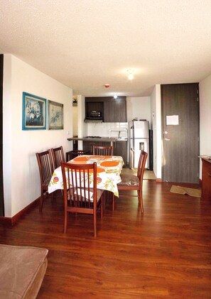 大冰箱、微波炉、炉灶、茶具/咖啡用具