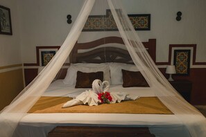Panoramic Apartment, 2 Bedrooms, Terrace, Oceanfront
