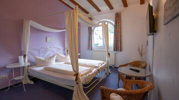 Deluxe Room | Front of property