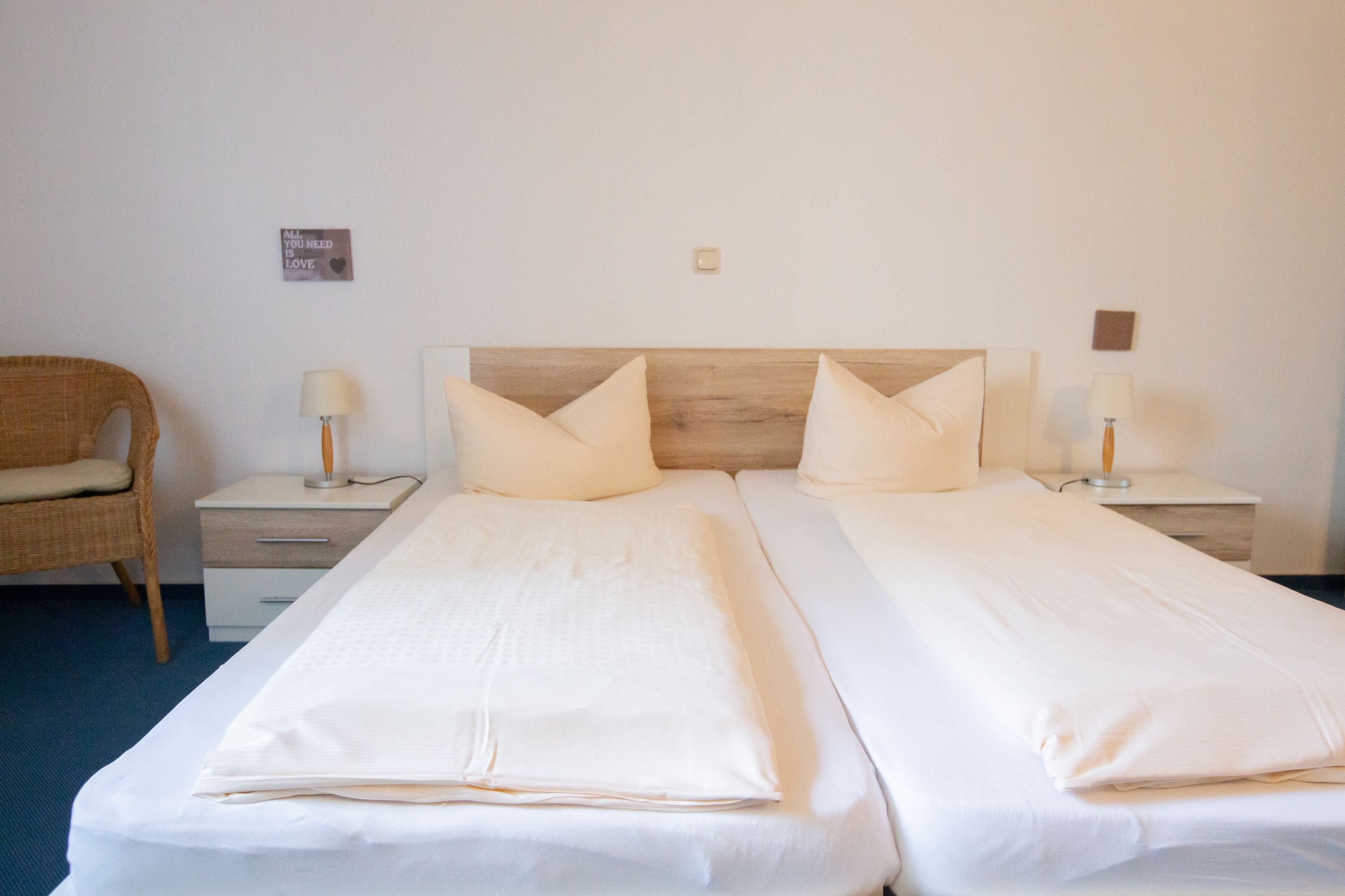 classic room, 1 queen bed, non smoking | 2 bedrooms, individually furnished, desk, free wifi