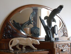 Interior detail - La Passagère (Hauterive)