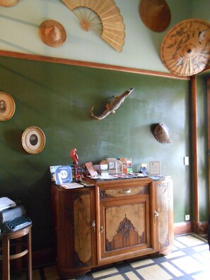 숙박 시설 입구