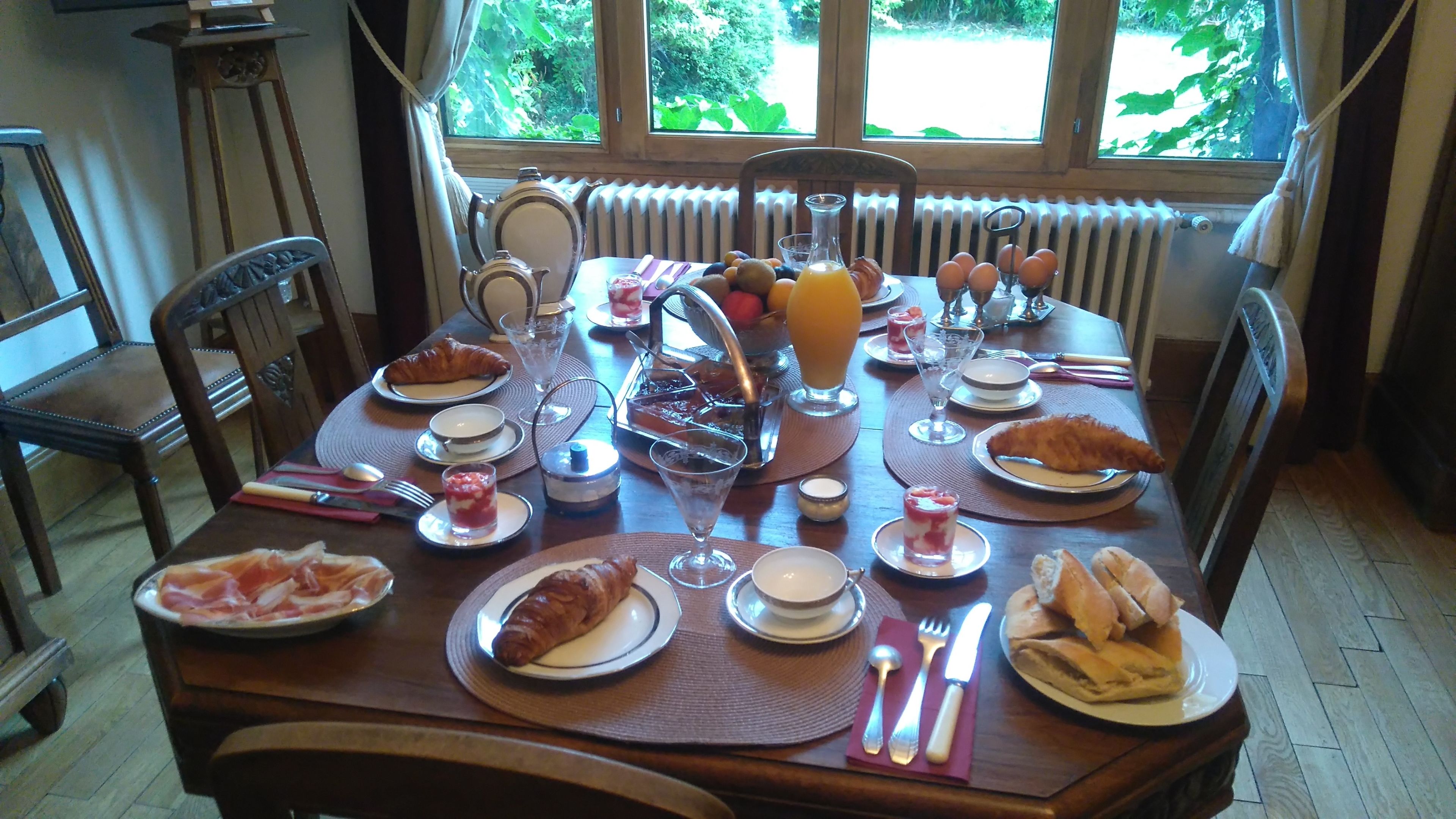 Free continental breakfast