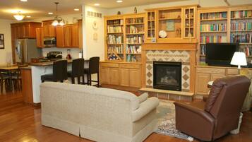 House, 5 Bedrooms, Beachfront | Living room | Flat-screen TV, fireplace