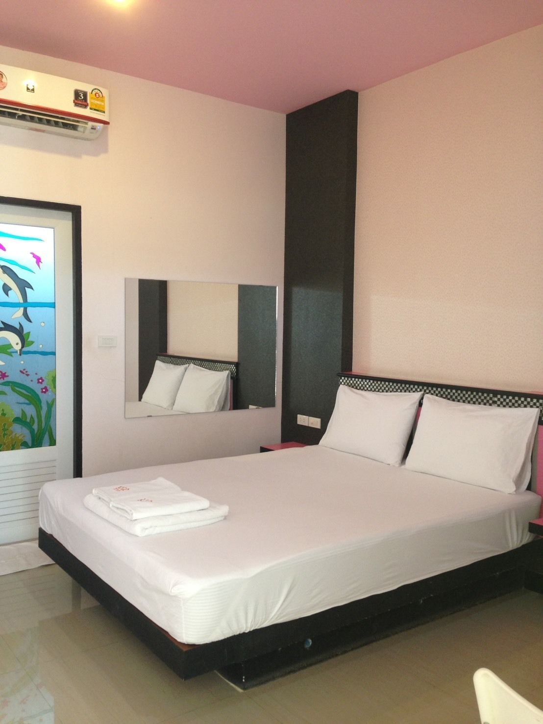 Double Room | Free WiFi, bed sheets