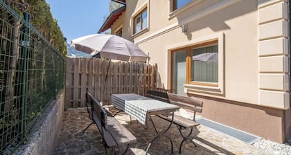 Berghi Hotel and Apartments