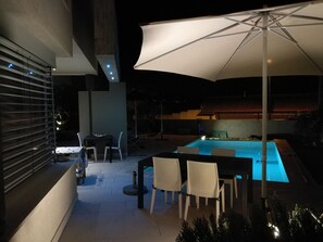 Front of property – evening/night - Art House Margine Rosso (Quartu Sant'Elena)