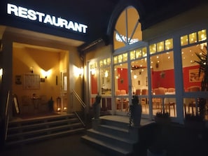 Property entrance - Hotel Goldbächel (Wachenheim an der Weinstrasse)