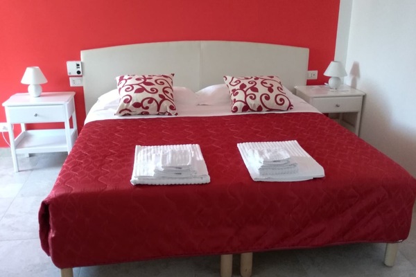 Doppel- oder Zweibettzimmer