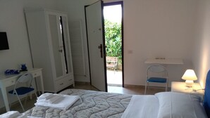 Kamar Double atau Twin