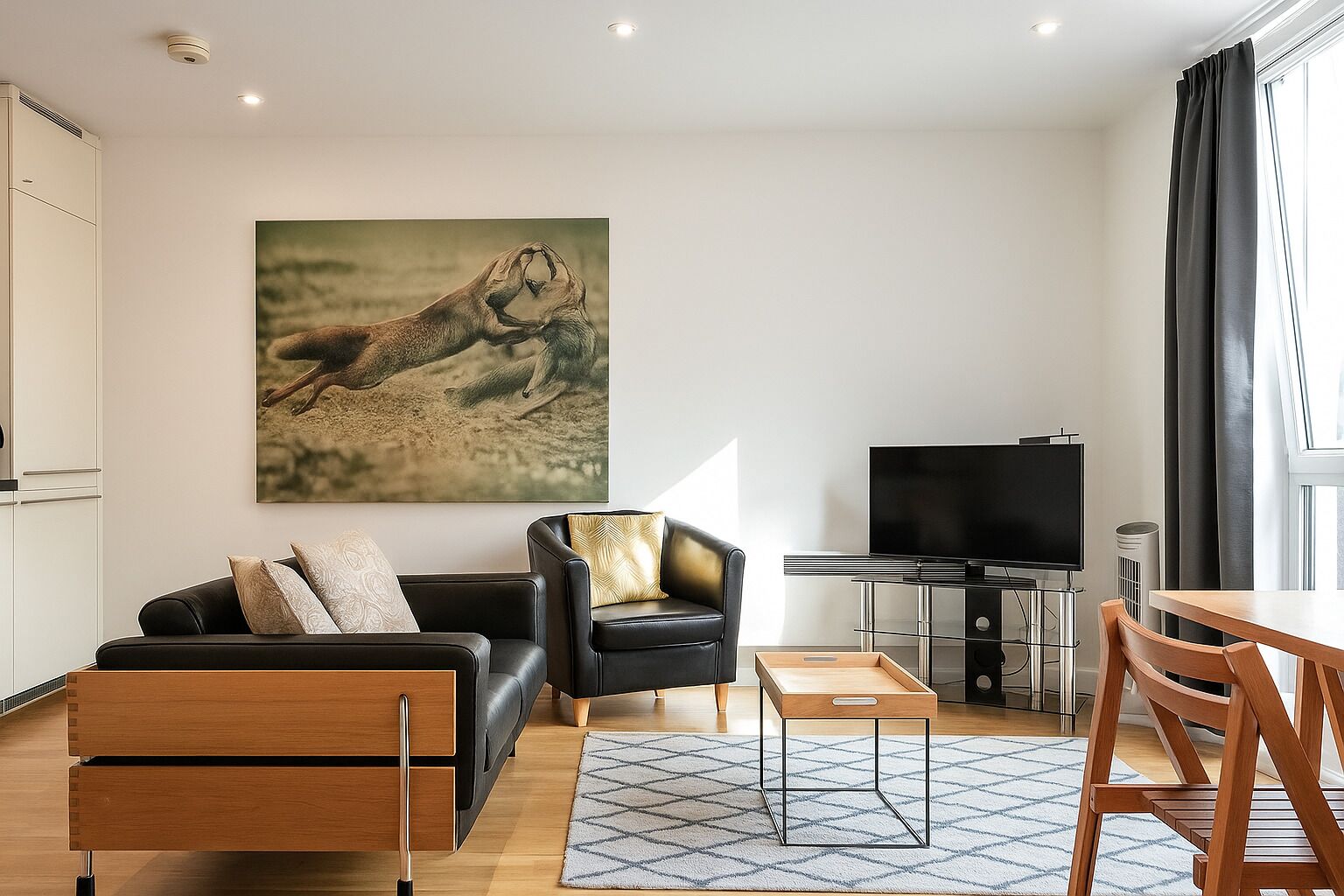 Executive Apartment, 1 Bedroom | Living area | Flat-screen TV