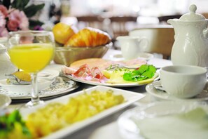 Free buffet breakfast - Hotel Gräffs-Mühle (Traben-Trarbach)