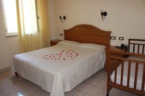 Minibar, desk, blackout curtains, free WiFi