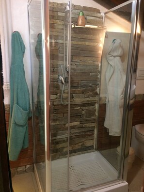 Bathroom shower - La Corte Normanna (Sciacca)