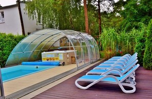 Indoor pool, seasonal outdoor pool, sun loungers - Dom Goscinny Matex (Rewal)