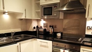 Executive-Apartment, 1 Schlafzimmer | Eigene Küche