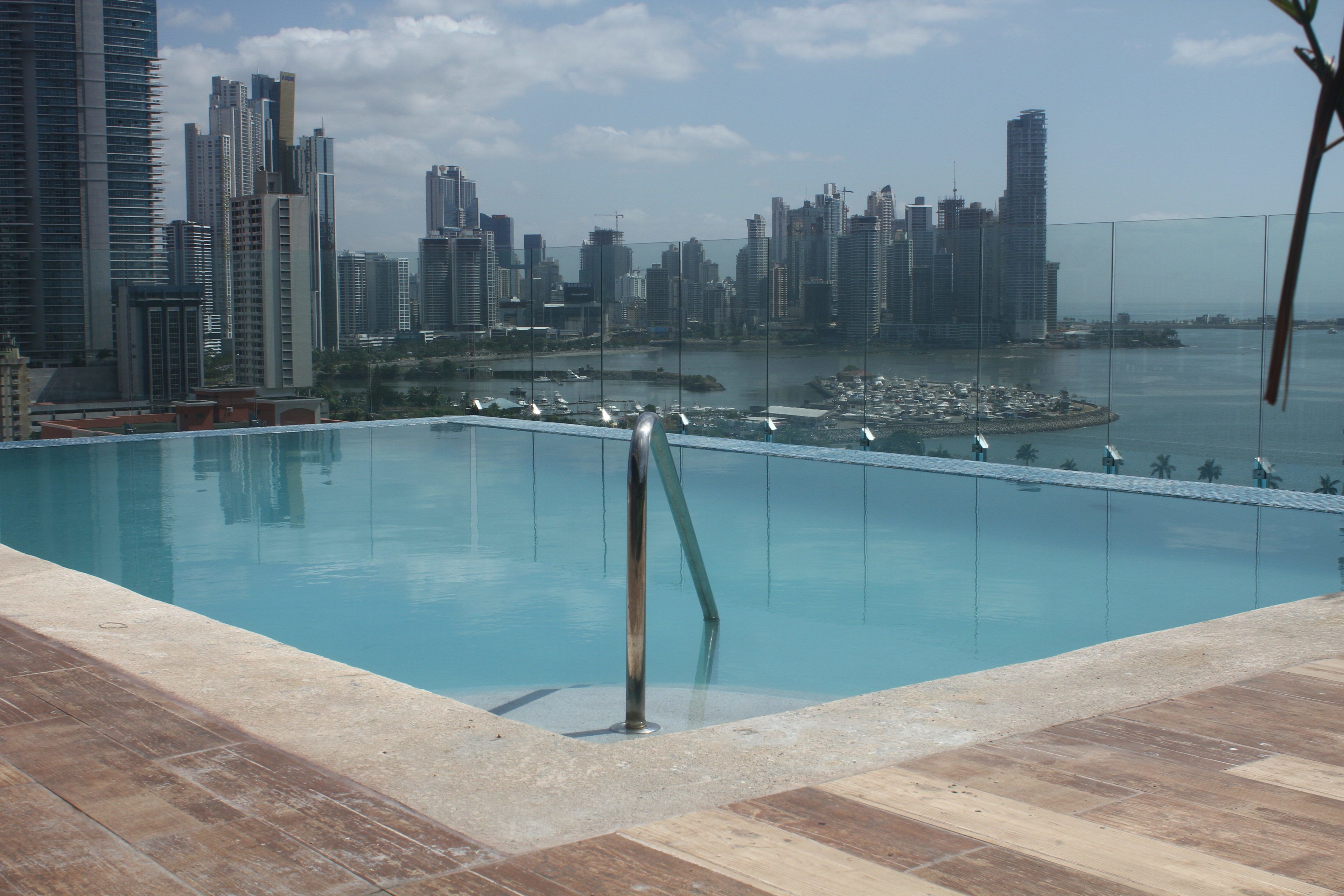 Foto - Innfiniti Hotel & Suites