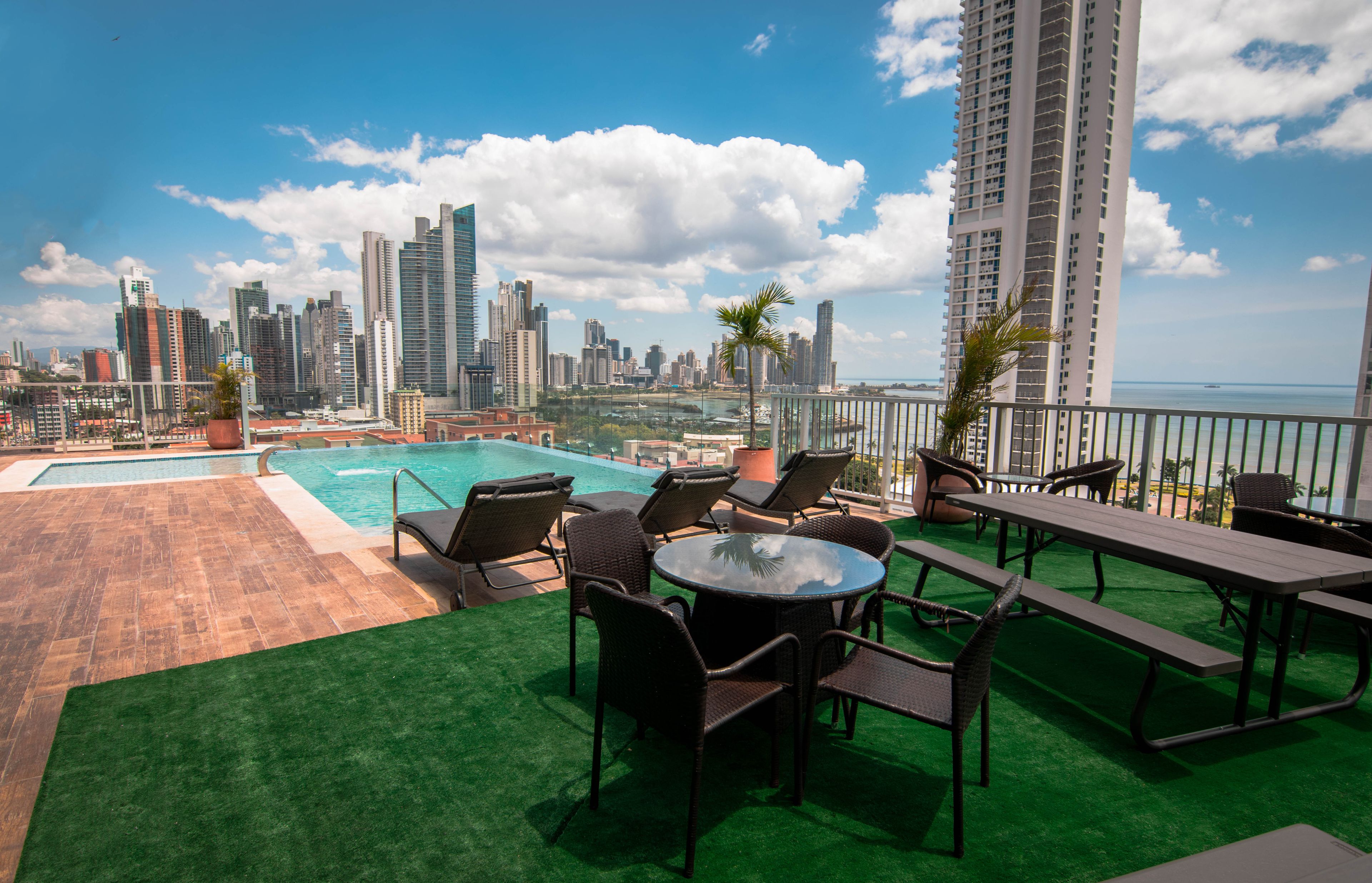 Foto - Innfiniti Hotel & Suites