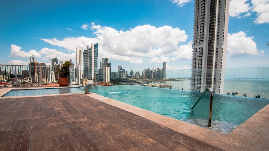 Innfiniti Hotel & Suites
